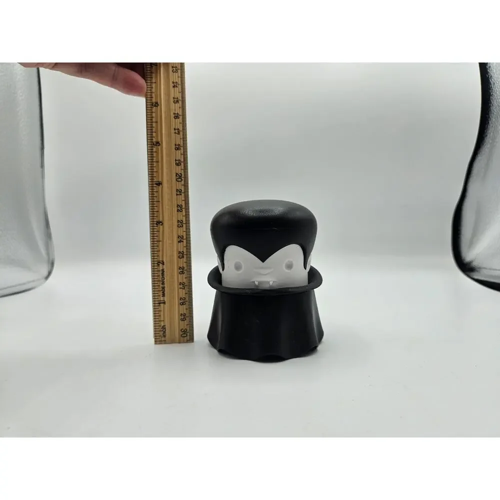 OTOTO Gracula Vampire Garlic Crusher Peeler Twist Top Black White No Box